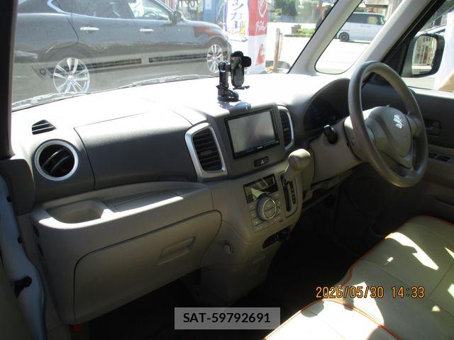 Suzuki SPACIA 2014-12 7225251-11