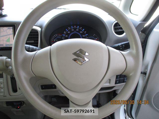 Suzuki SPACIA 2014-12 7225251-16