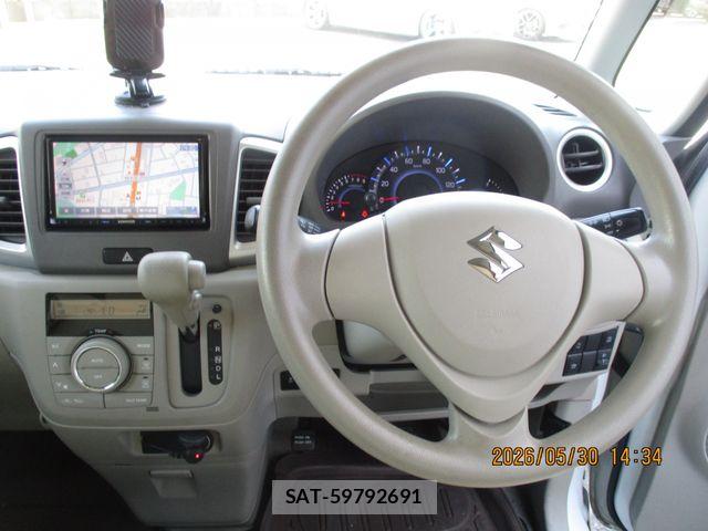 Suzuki SPACIA 2014-12 7225251-1