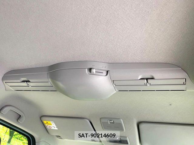 Suzuki SPACIA 2023-03 7225303-4