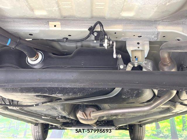 Suzuki SPACIA 2022-11 7225301-18