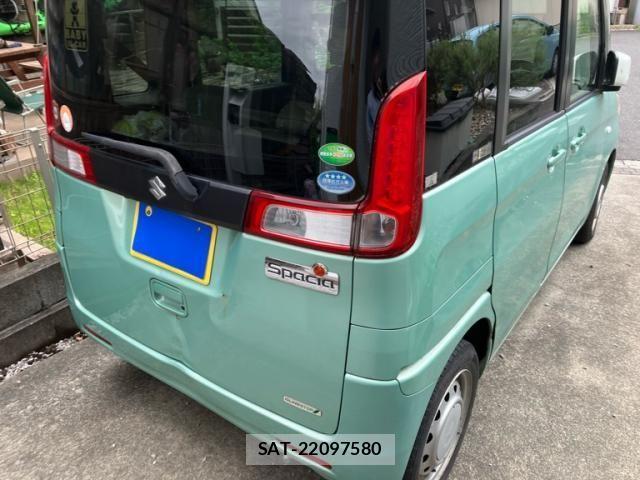 Suzuki SPACIA 2013-08 7225243-4