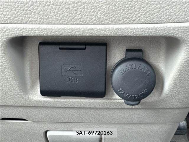 Suzuki SPACIA 2015-09 7225255-24