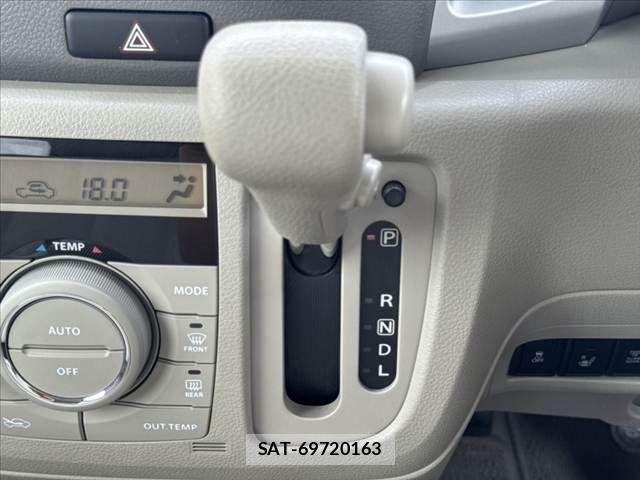 Suzuki SPACIA 2015-09 7225255-25