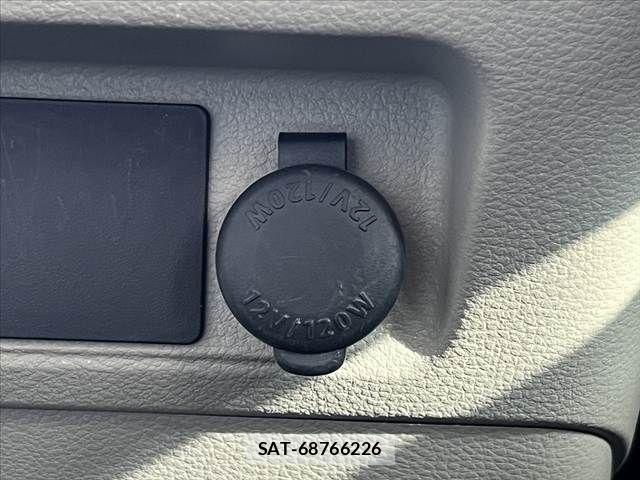 Suzuki SPACIA 2015-08 7225253-27