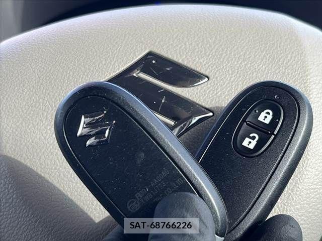 Suzuki SPACIA 2015-08 7225253-28