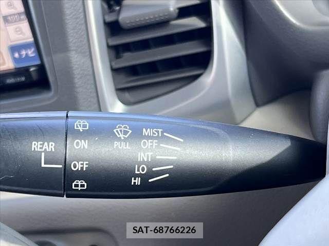 Suzuki SPACIA 2015-08 7225253-29