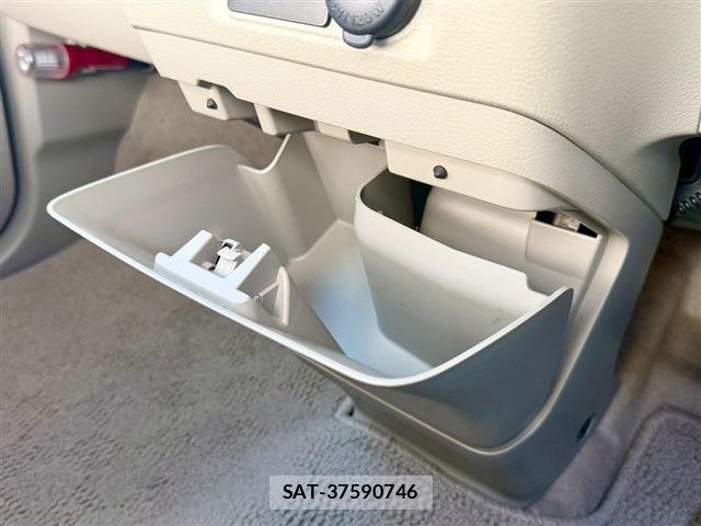 Suzuki SPACIA 2016-06 7225259-17