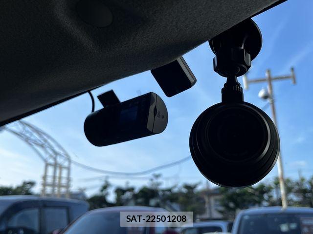 Suzuki SPACIA 2017-09 7225263-11