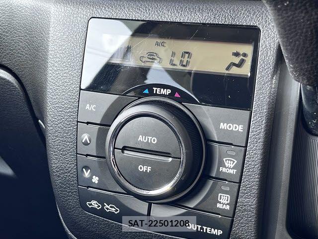 Suzuki SPACIA 2017-09 7225263-14