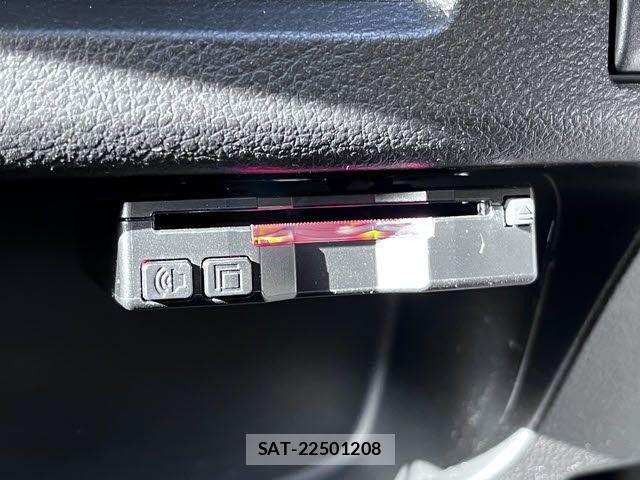 Suzuki SPACIA 2017-09 7225263-15