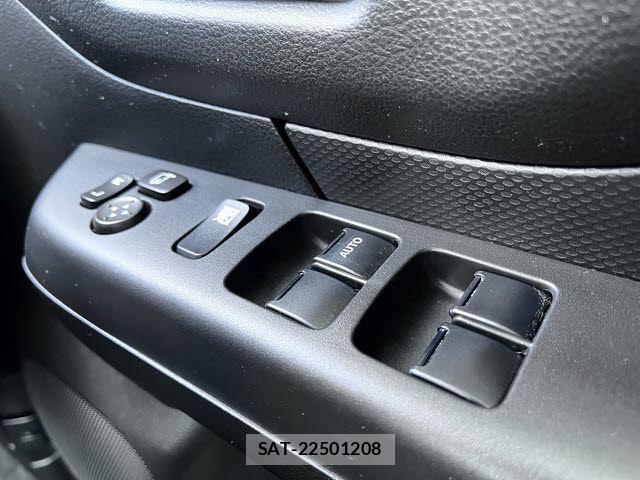 Suzuki SPACIA 2017-09 7225263-16