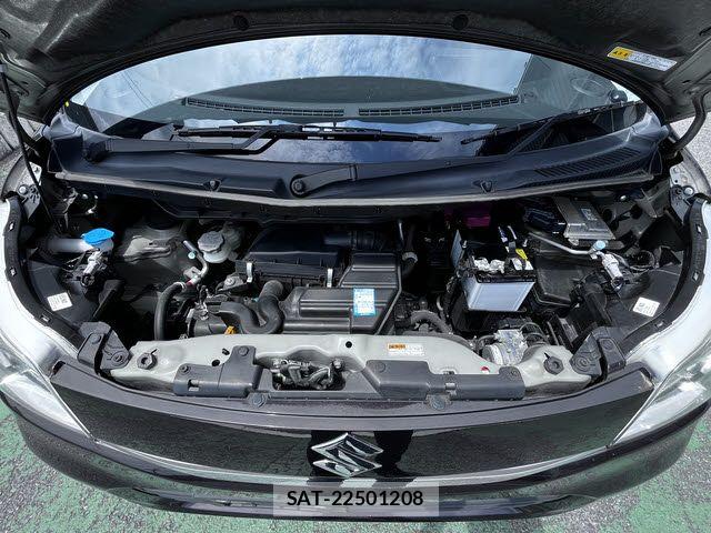 Suzuki SPACIA 2017-09 7225263-27