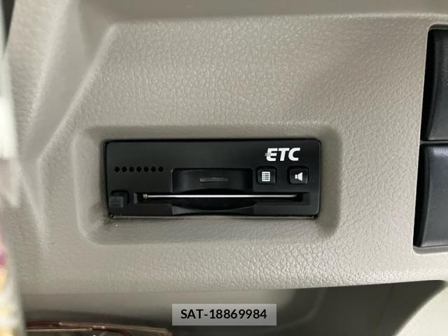 Suzuki SPACIA 2014-02 7225248-11