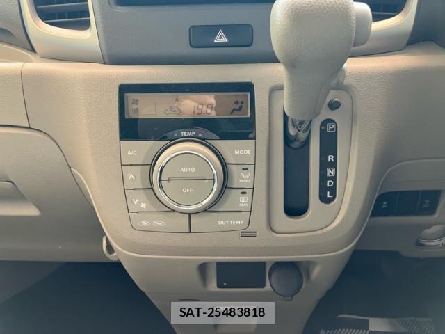 Suzuki SPACIA 2014-07 7217881-22