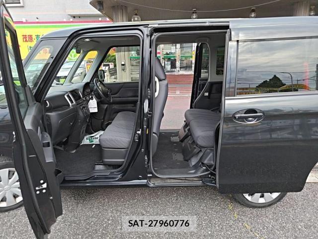 Suzuki SPACIA 2017-04 7225261-11