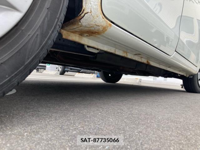 Suzuki SPACIA 2014-05 7225249-11