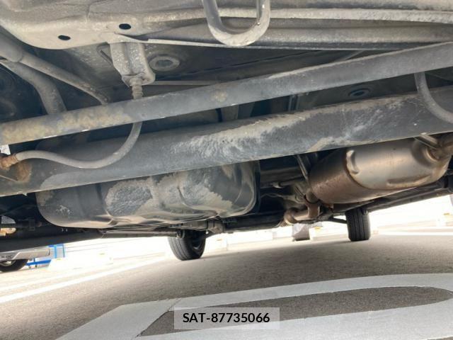 Suzuki SPACIA 2014-05 7225249-12