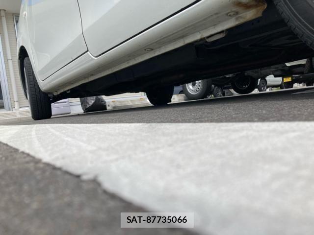 Suzuki SPACIA 2014-05 7225249-13