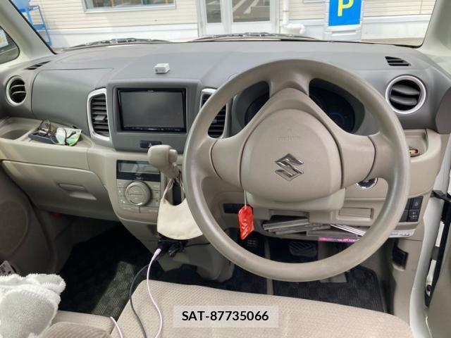 Suzuki SPACIA 2014-05 7225249-16
