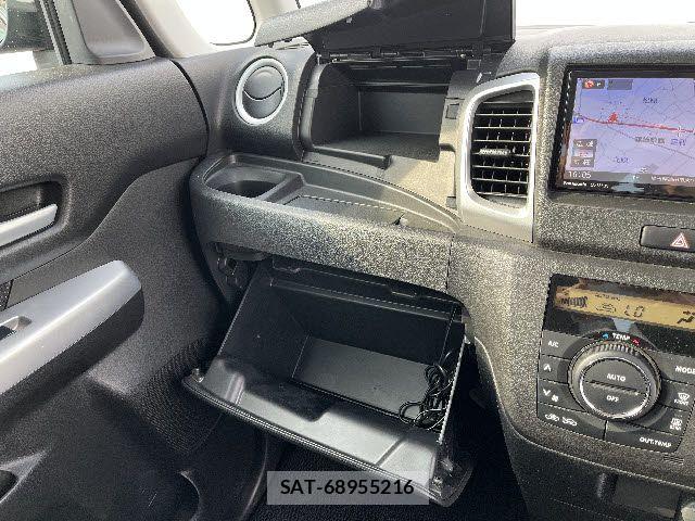 Suzuki SPACIA 2017-04 7252387-11