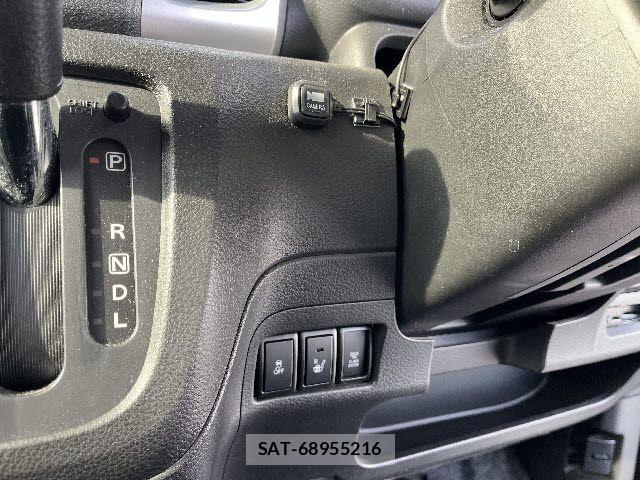 Suzuki SPACIA 2017-04 7252387-17