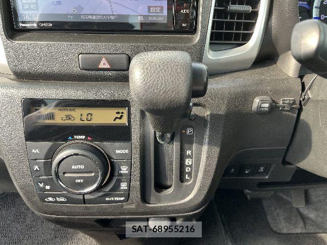Suzuki SPACIA 2017-04 7252387-19