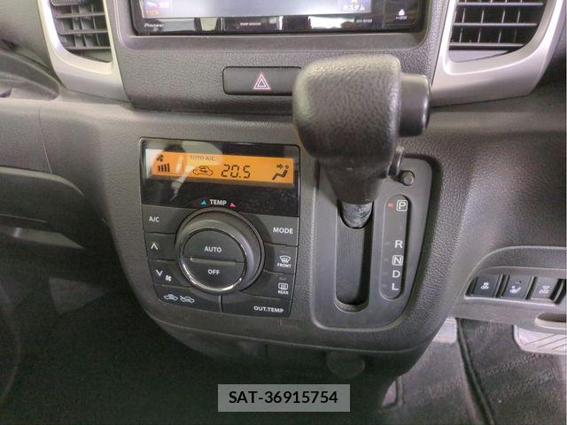 Suzuki SPACIA 2017-06 7252389-10