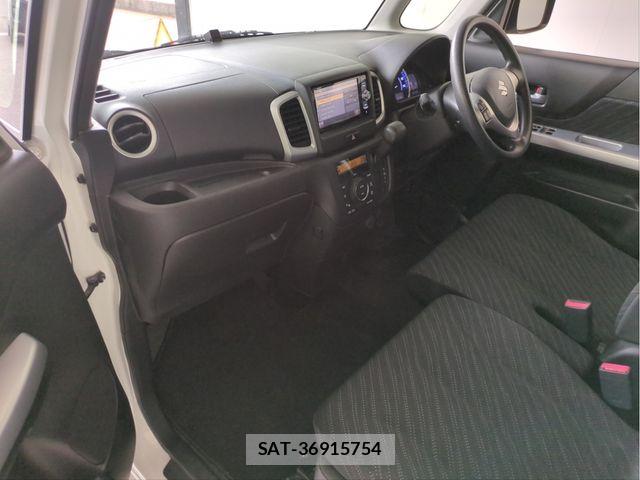 Suzuki SPACIA 2017-06 7252389-2