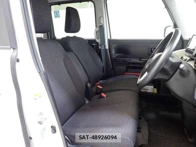 Suzuki SPACIA 2019-05 7272975-18