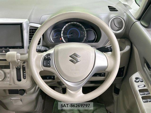 Suzuki SPACIA 2017-03 7330189-10