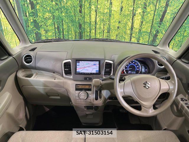 Suzuki SPACIA 2015-08 7330193-1