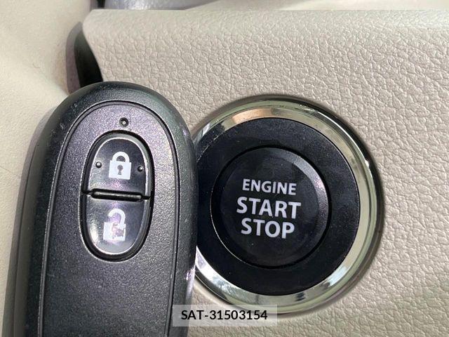 Suzuki SPACIA 2015-08 7330193-4