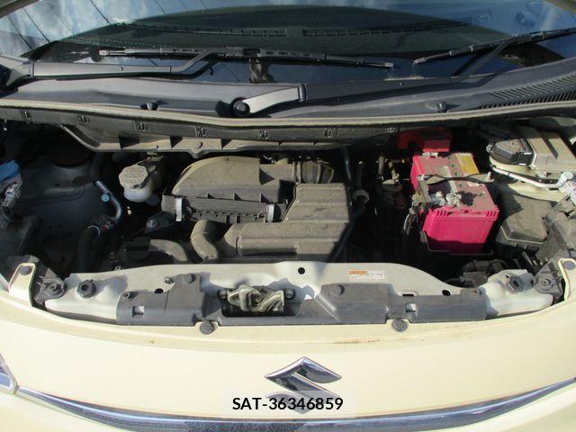 Suzuki SPACIA 2017-07 7330196-13