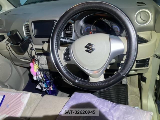 Suzuki SPACIA 2015-05 7359900-14