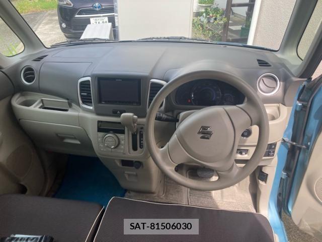 Suzuki SPACIA 2013-12 7359902-10