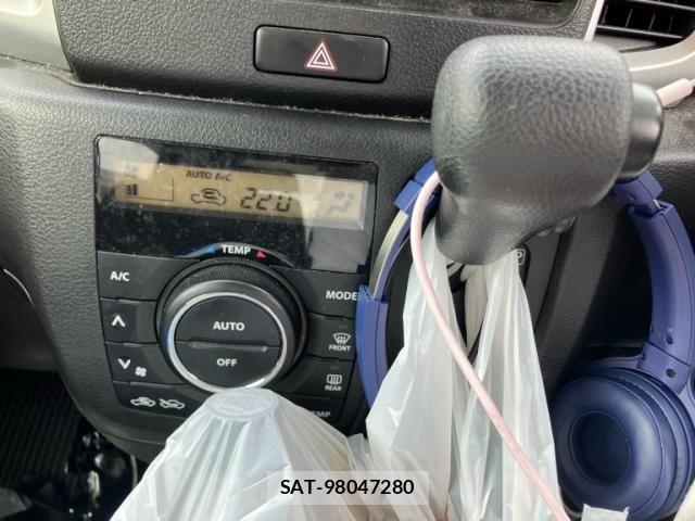 Suzuki SPACIA 2017-05 7359901-14