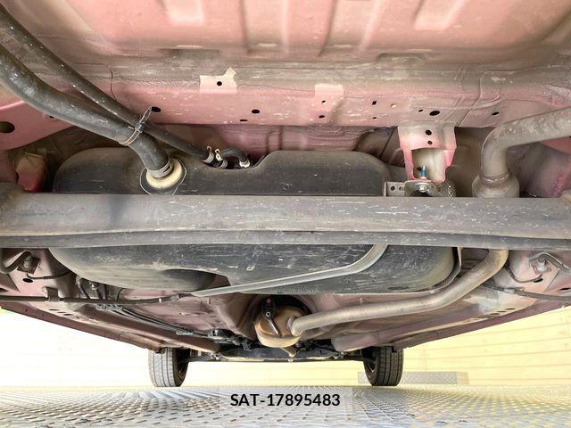 Suzuki SPACIA 2017-12 7394180-18