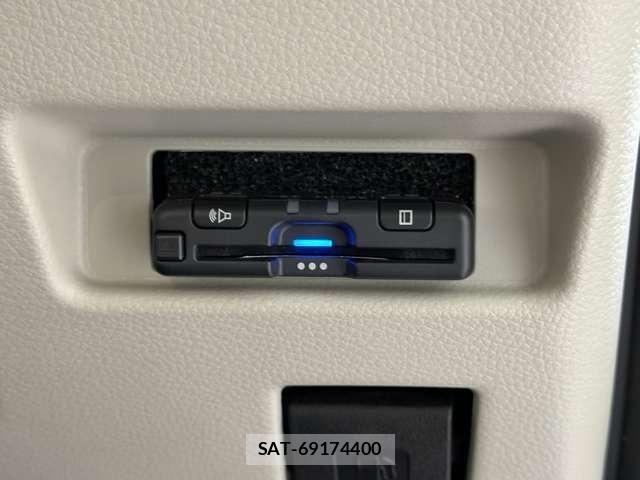 Suzuki SPACIA 2018-09 7394173-14