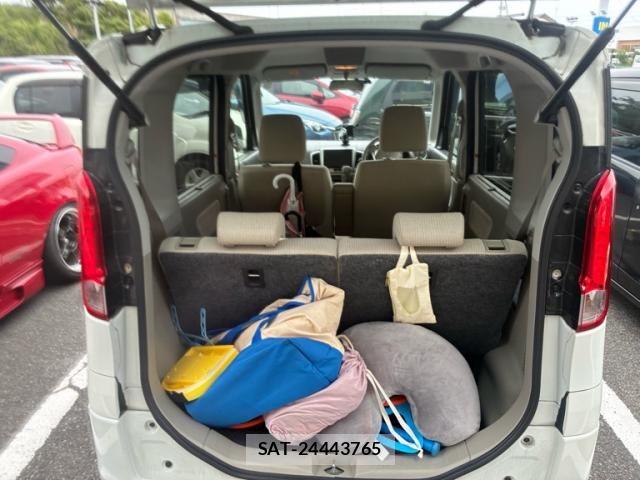 Suzuki SPACIA 2016-01 7394195-11