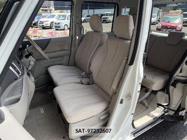 Suzuki SPACIA 2015-08 7394190-18