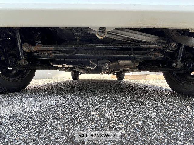 Suzuki SPACIA 2015-08 7394190-23