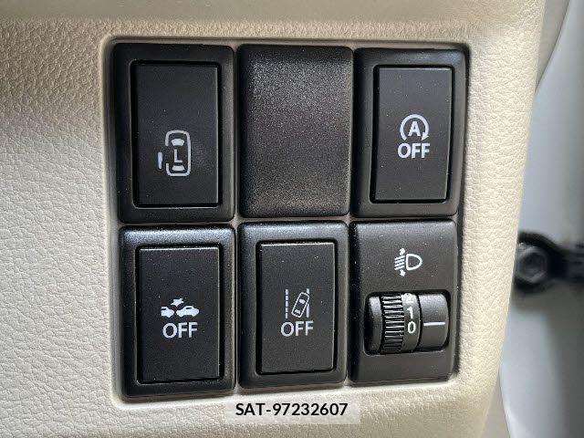 Suzuki SPACIA 2015-08 7394190-5