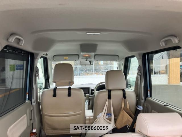 Suzuki SPACIA 2014-01 7562881-11