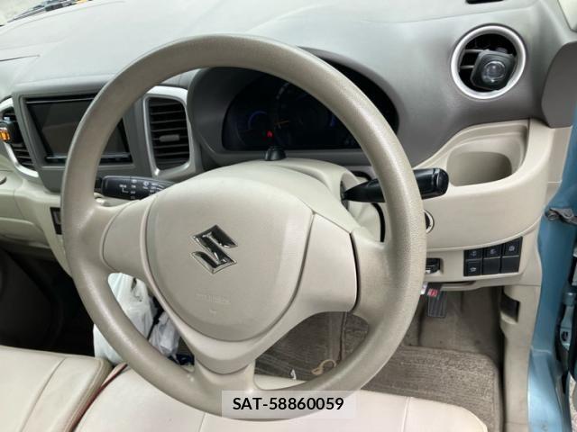 Suzuki SPACIA 2014-01 7562881-15