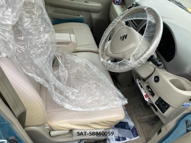 Suzuki SPACIA 2014-01 7562881-16
