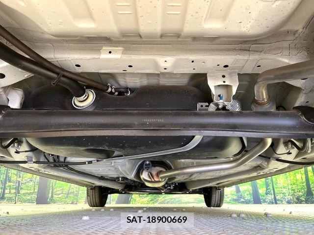 Suzuki SPACIA 2018-09 7562875-18
