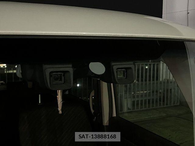 Suzuki SPACIA 2017-06 7562877-10