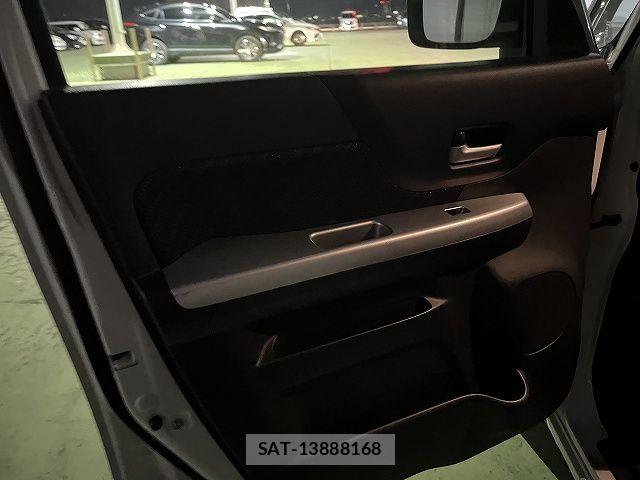 Suzuki SPACIA 2017-06 7562877-15