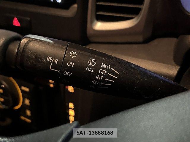 Suzuki SPACIA 2017-06 7562877-16